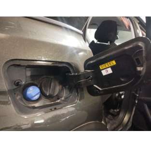 TAPA EXTERIOR COMBUSTIBLE... 2