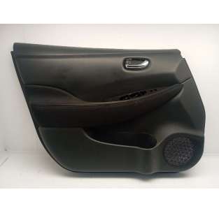 GUARNECIDO PUERTA DELANTERA...