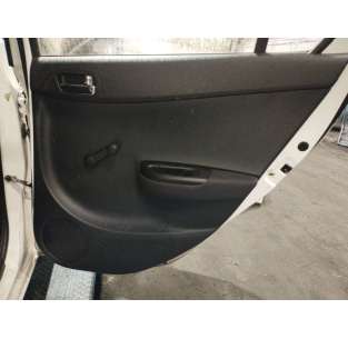 GUARNECIDO PUERTA TRASERA...