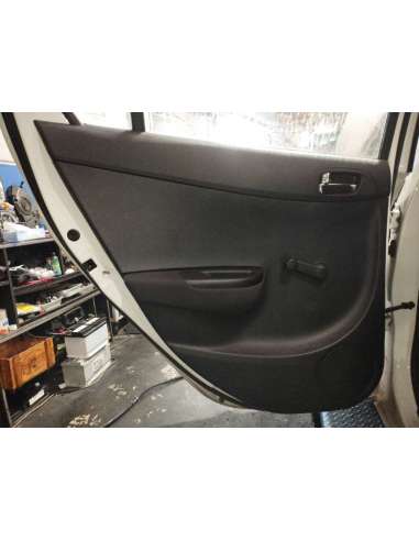 GUARNECIDO PUERTA TRASERA IZQUIERDA...