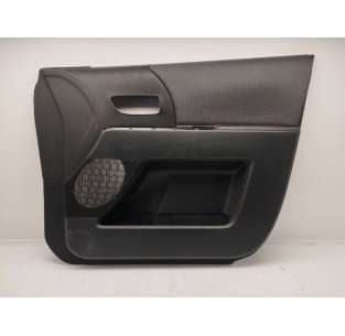 GUARNECIDO PUERTA DELANTERA...