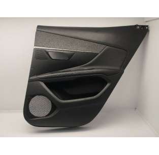 GUARNECIDO PUERTA TRASERA...