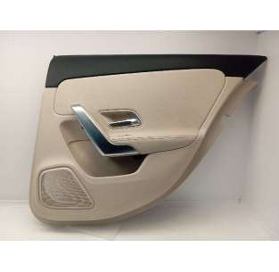 GUARNECIDO PUERTA TRASERA...