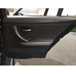 GUARNECIDO PUERTA TRASERA...