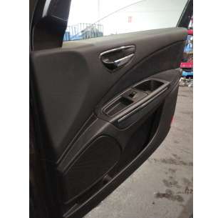 GUARNECIDO PUERTA DELANTERA... 2