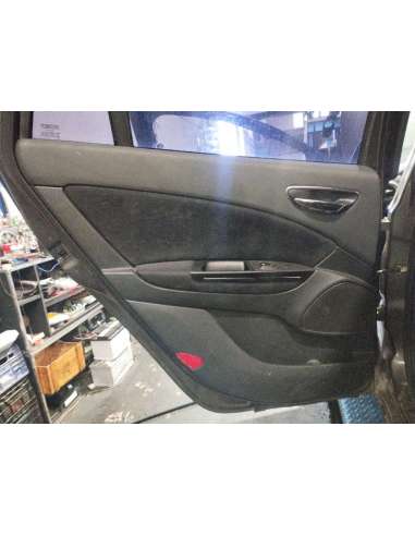 GUARNECIDO PUERTA TRASERA IZQUIERDA -...