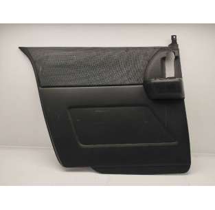 GUARNECIDO PUERTA TRASERA...