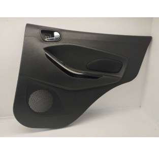 GUARNECIDO PUERTA TRASERA...