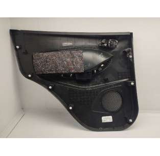 GUARNECIDO PUERTA TRASERA... 2