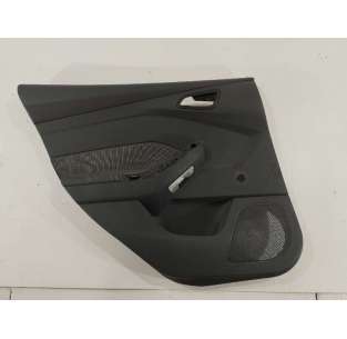 GUARNECIDO PUERTA TRASERA...