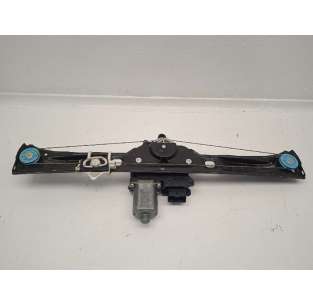 ELEVALUNAS DELANTERO... 2