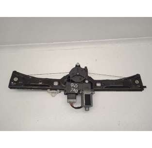 ELEVALUNAS DELANTERO...