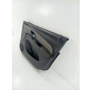 GUARNECIDO PUERTA DELANTERA... 2