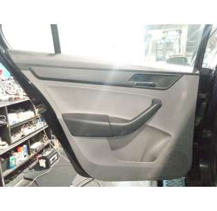 GUARNECIDO PUERTA TRASERA...