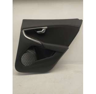 GUARNECIDO PUERTA TRASERA...