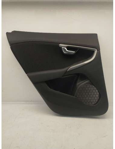 GUARNECIDO PUERTA TRASERA IZQUIERDA...