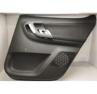 GUARNECIDO PUERTA TRASERA...