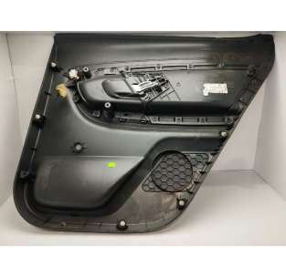 GUARNECIDO PUERTA TRASERA... 2