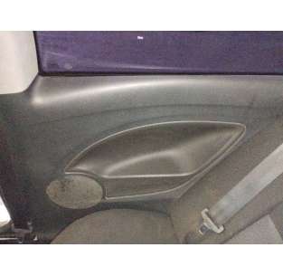 GUARNECIDO PUERTA TRASERA... 2