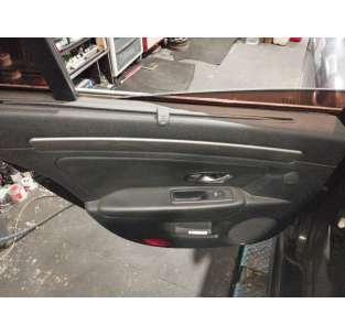 GUARNECIDO PUERTA TRASERA... 2