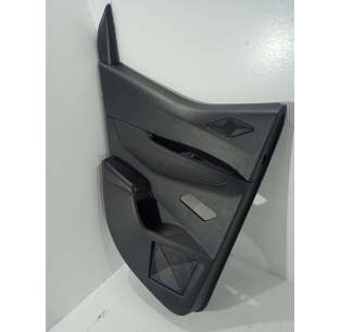 GUARNECIDO PUERTA TRASERA... 2