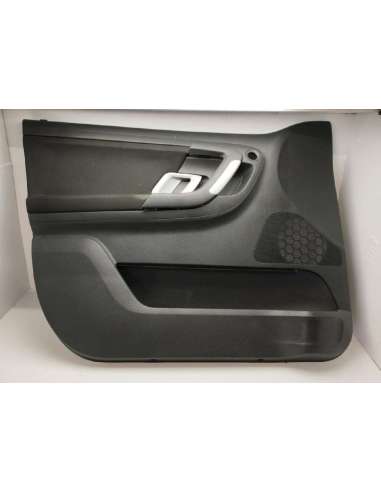 GUARNECIDO PUERTA DELANTERA IZQUIERDA...
