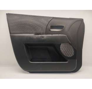 GUARNECIDO PUERTA DELANTERA...