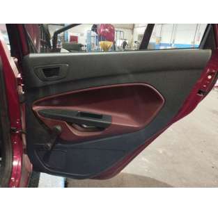 GUARNECIDO PUERTA TRASERA...