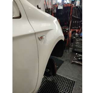 ALETA DELANTERA DERECHA... 2