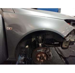 ALETA DELANTERA DERECHA...