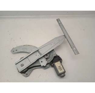 ELEVALUNAS TRASERO DERECHO...