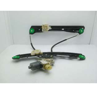 ELEVALUNAS DELANTERO...