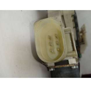 ELEVALUNAS DELANTERO... 2