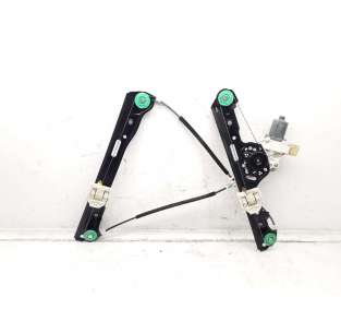 ELEVALUNAS DELANTERO...