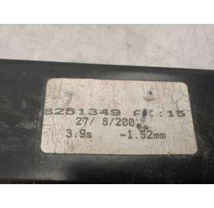 ELEVALUNAS DELANTERO... 2