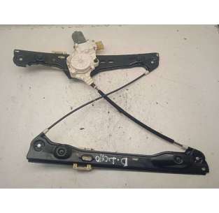 ELEVALUNAS DELANTERO...