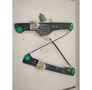 ELEVALUNAS DELANTERO...