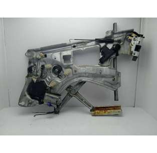 ELEVALUNAS TRASERO DERECHO...