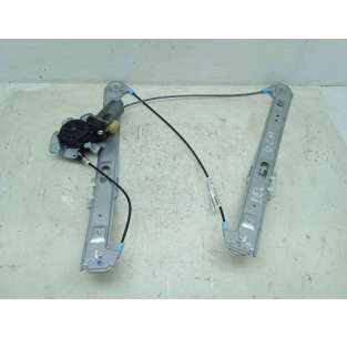 ELEVALUNAS DELANTERO...