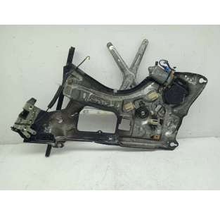 ELEVALUNAS TRASERO DERECHO...