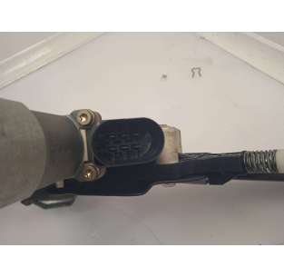 ELEVALUNAS DELANTERO... 2