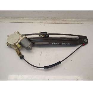 ELEVALUNAS TRASERO DERECHO...