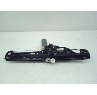 ELEVALUNAS TRASERO DERECHO...