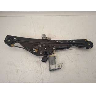 ELEVALUNAS TRASERO DERECHO...