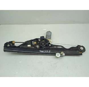 ELEVALUNAS TRASERO...