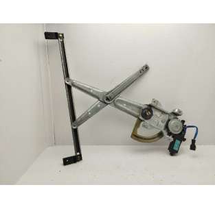 ELEVALUNAS DELANTERO...