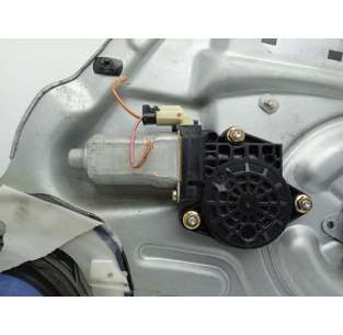 ELEVALUNAS DELANTERO... 2