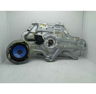 ELEVALUNAS DELANTERO...