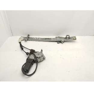 ELEVALUNAS TRASERO DERECHO...