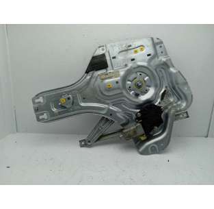 ELEVALUNAS TRASERO...